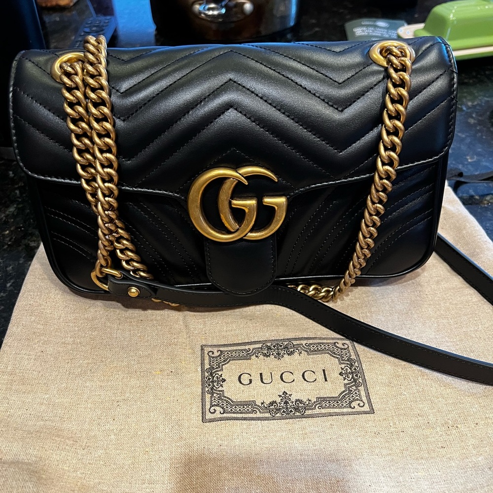 Gucci Black Quilted Matelassé Shoulder Bag with Gold Hardware